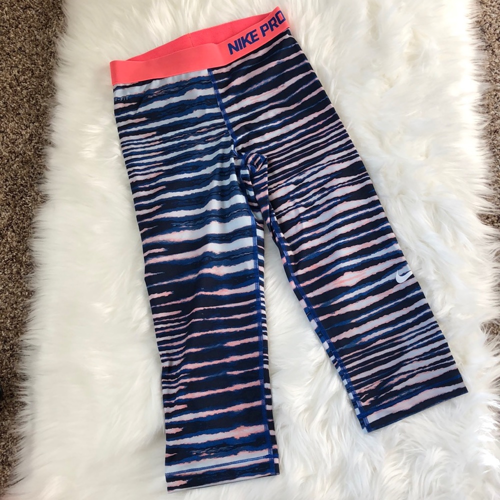 Nike Pro workout capris